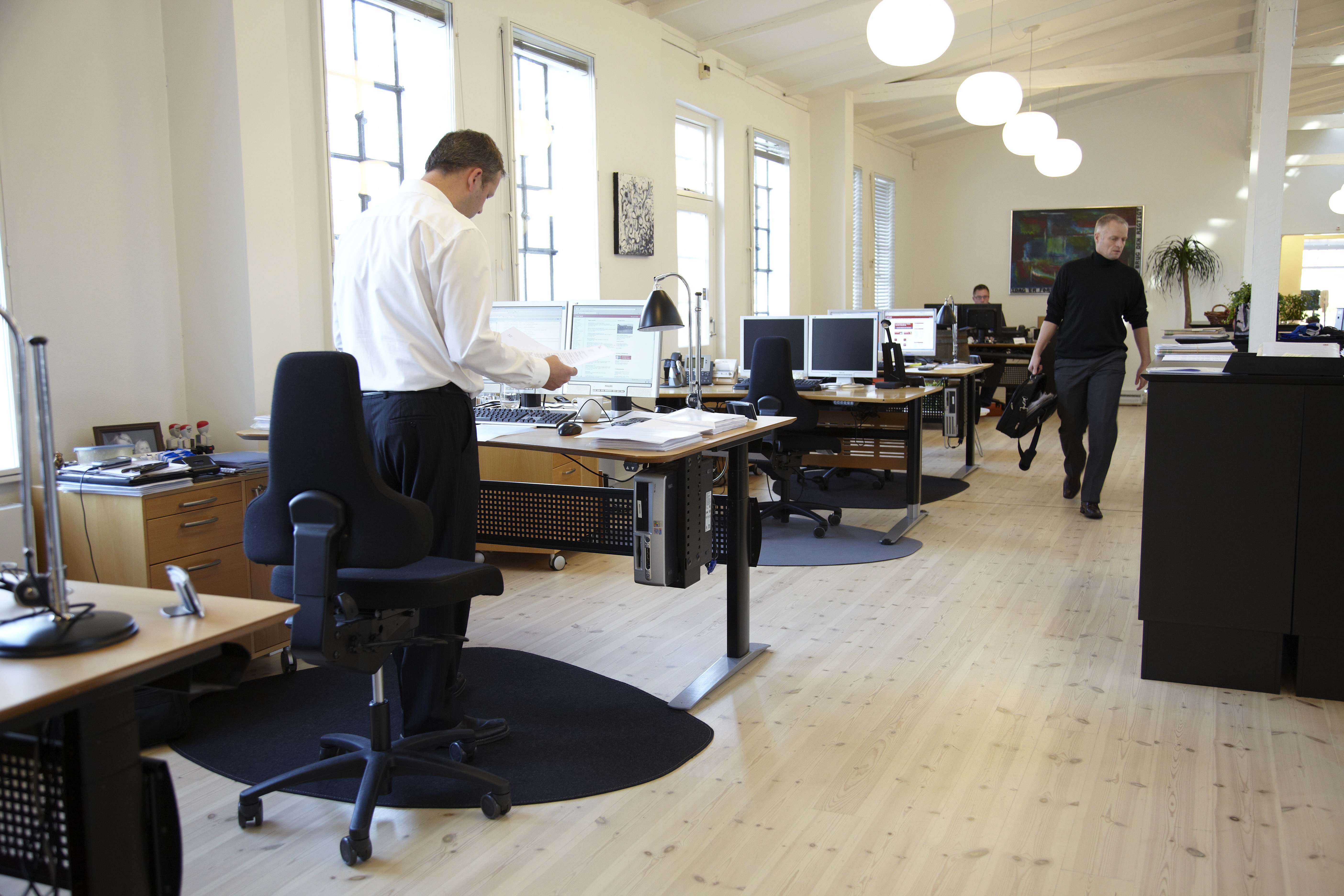 stoleunderlag i filt på kontor arbejdsplads